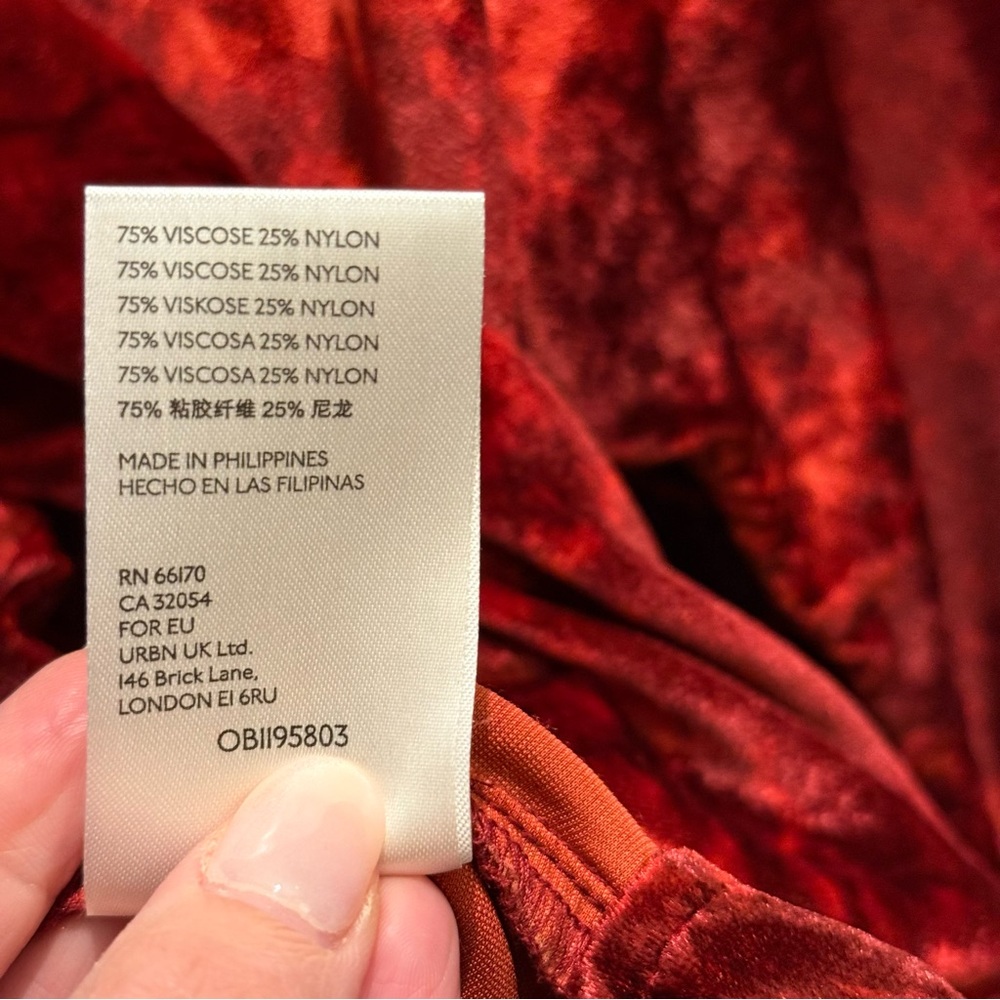 NWT - Anthropologie Pilcro Orsay Cherry Red Velvet Button Down Top Size L - Picture 7 of 10
